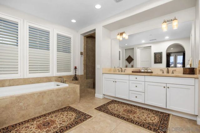 2819 Lido Pl, Carlsbad, CA 92008