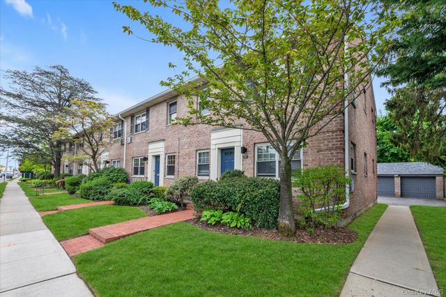 396 Merrick Road 1A, Rockville Centre, NY 11570