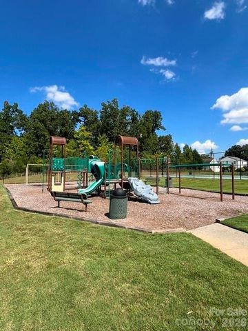 10216 Green Grass Road 286, Charlotte, NC 28227