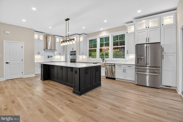 11600 BLUE RIDGE LN, Great Falls, VA 22066