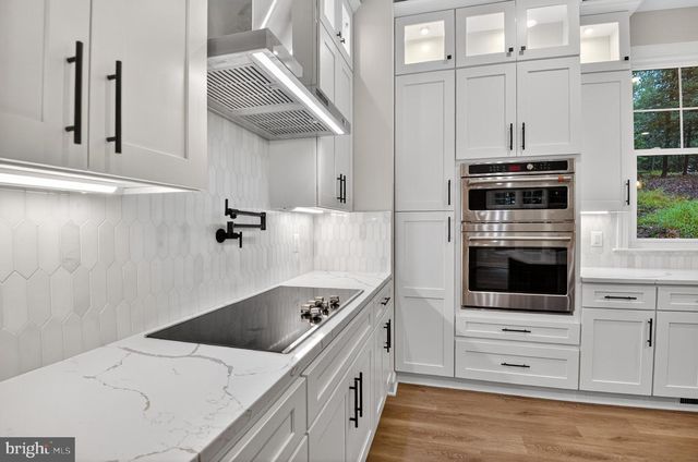 11600 BLUE RIDGE LN, Great Falls, VA 22066