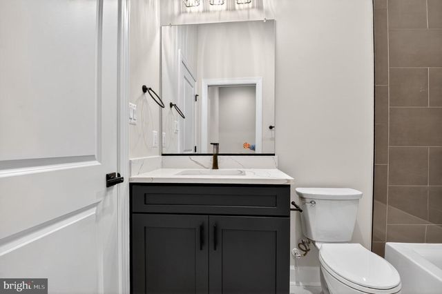 11600 BLUE RIDGE LN, Great Falls, VA 22066