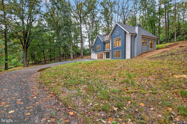 11600 BLUE RIDGE LN, Great Falls, VA 22066