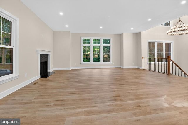 11600 BLUE RIDGE LN, Great Falls, VA 22066