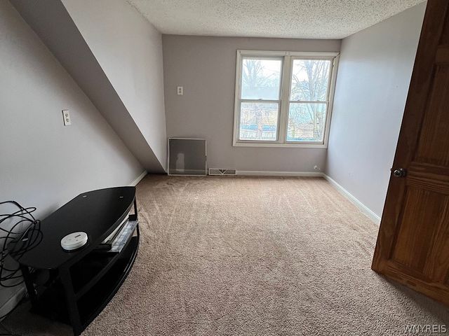 42 Garvey Avenue, Buffalo, NY 14220