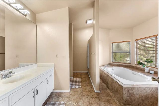 3300 W Avenue J3, Lancaster, CA 93536