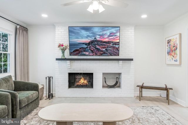 13120 PAVILION LN, Fairfax, VA 22033