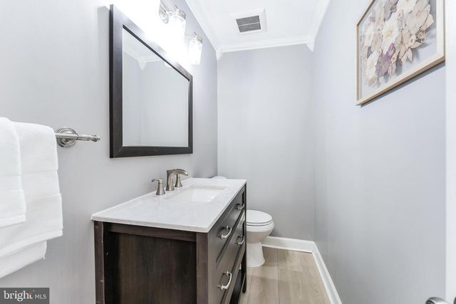 13120 PAVILION LN, Fairfax, VA 22033