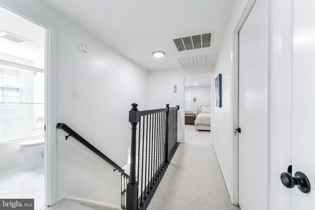 13120 PAVILION LN, Fairfax, VA 22033