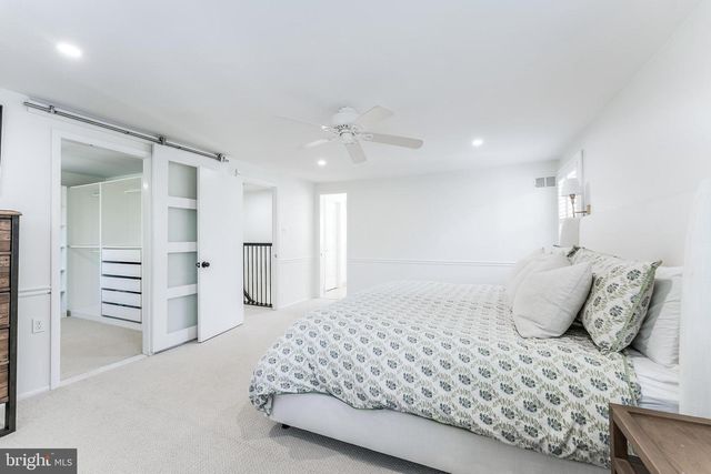 13120 PAVILION LN, Fairfax, VA 22033