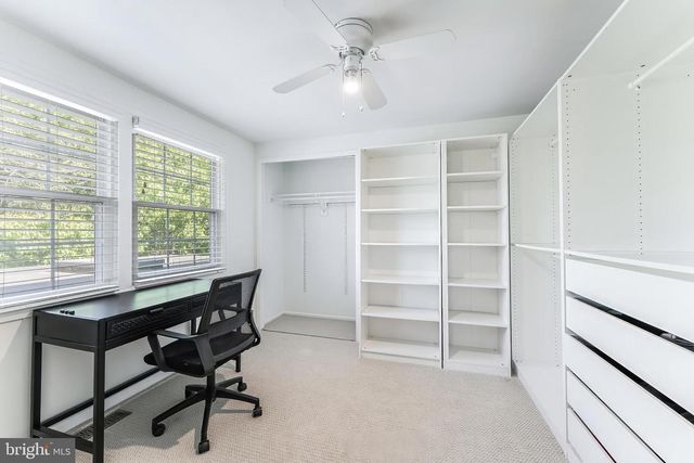 13120 PAVILION LN, Fairfax, VA 22033