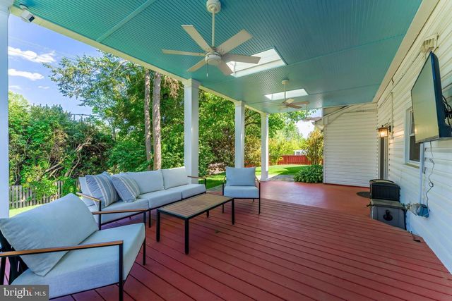 13120 PAVILION LN, Fairfax, VA 22033