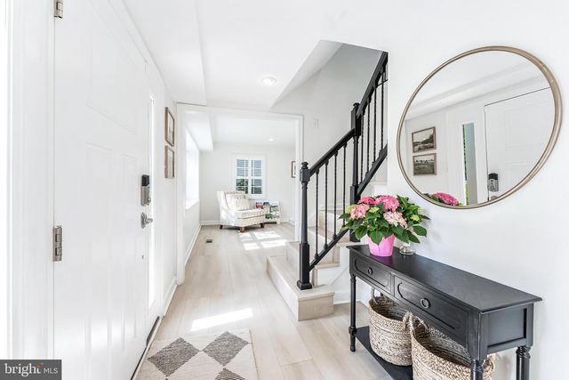 13120 PAVILION LN, Fairfax, VA 22033