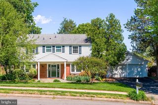 13120 PAVILION LN, Fairfax, VA 22033