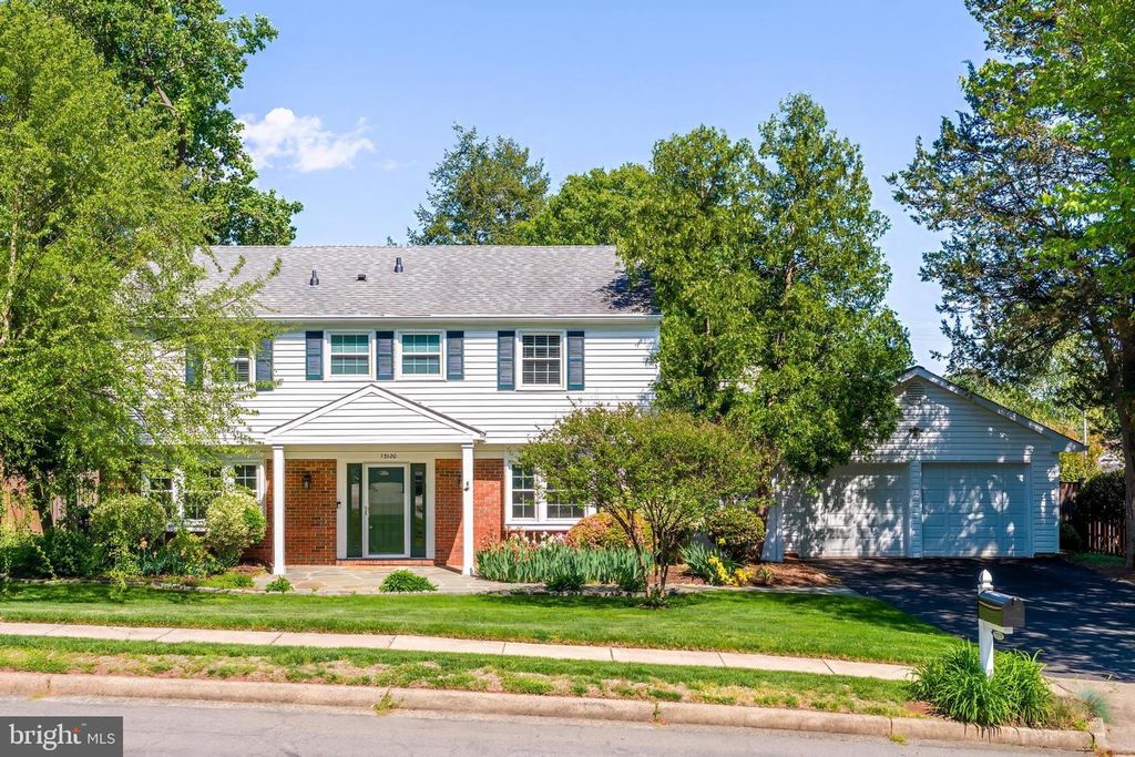 13120 PAVILION LN, Fairfax, VA 22033