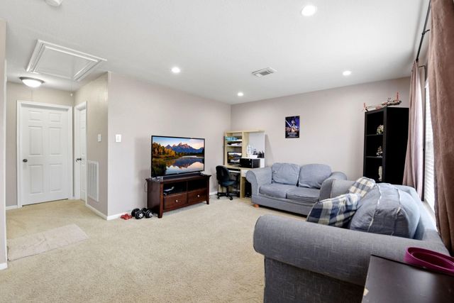 5702 Taylan Lane, Rosenberg, TX 77471