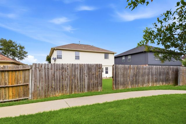 5702 Taylan Lane, Rosenberg, TX 77471
