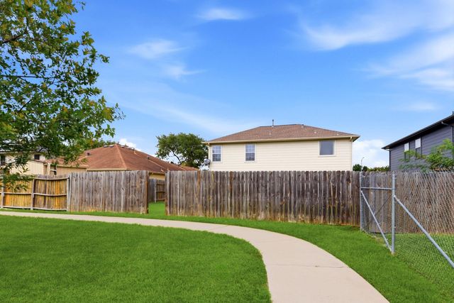 5702 Taylan Lane, Rosenberg, TX 77471