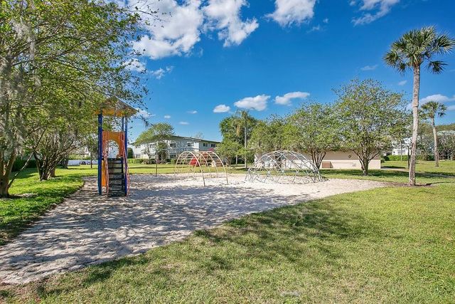 1695 LEE ROAD E204, Winter Park, FL 32789