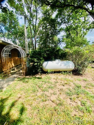 440 Cedar Tree Drive, Mcalester, OK 74501