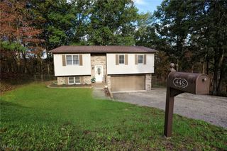 445 N 20TH Street, Weirton, WV 26062