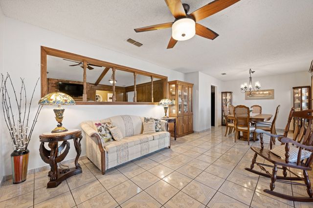 108 N Cliffside Drive N, Burleson, TX 76028