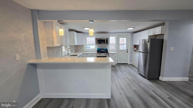 213 OLIVER AVE, Trenton, NJ 08618