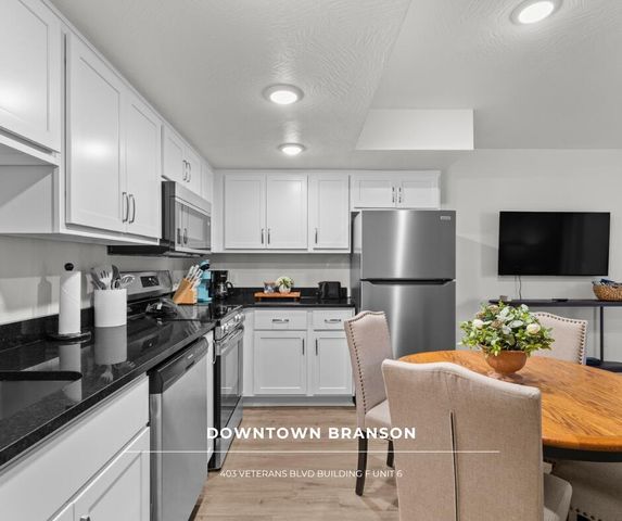 403 Veterans Boulevard 6, Branson, MO 65616