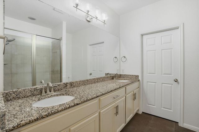 2304 S Lakeline BLVD 404, Cedar Park, TX 78613