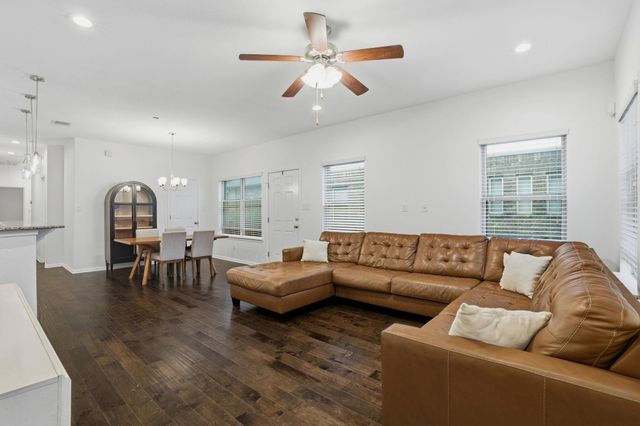 2304 S Lakeline BLVD 404, Cedar Park, TX 78613