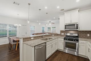 2304 S Lakeline BLVD 404, Cedar Park, TX 78613