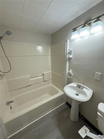 518 Randle Street, Edwardsville, IL 62025