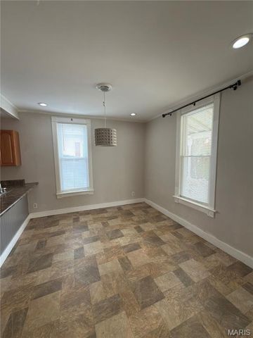 518 Randle Street, Edwardsville, IL 62025