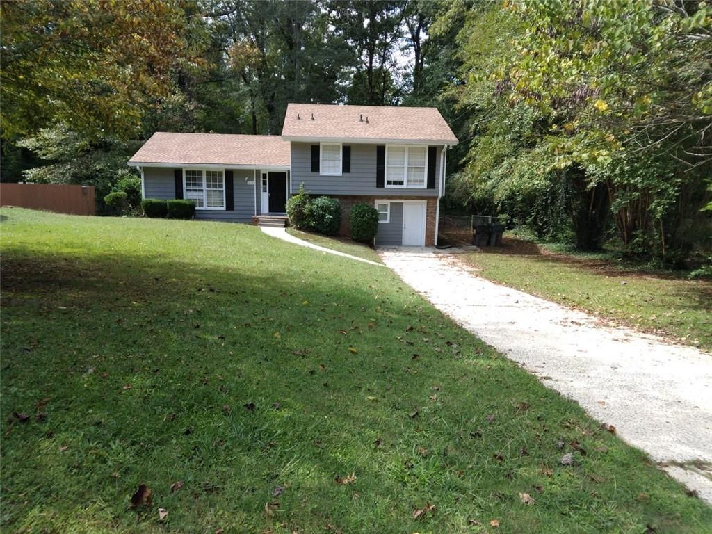 4678 N Springs NW Lane, Kennesaw, GA 30144