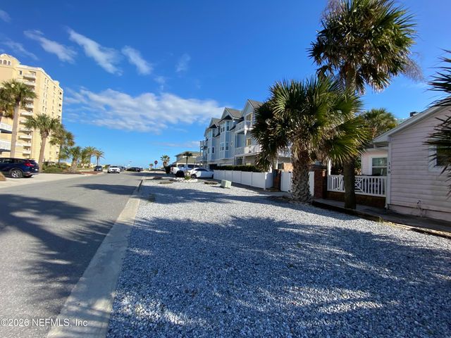118 8TH Avenue N, Jacksonville Beach, FL 32250