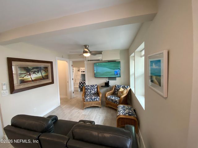 118 8TH Avenue N, Jacksonville Beach, FL 32250