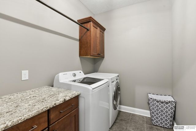 3564 S 203rd Circle, Omaha, NE 68130