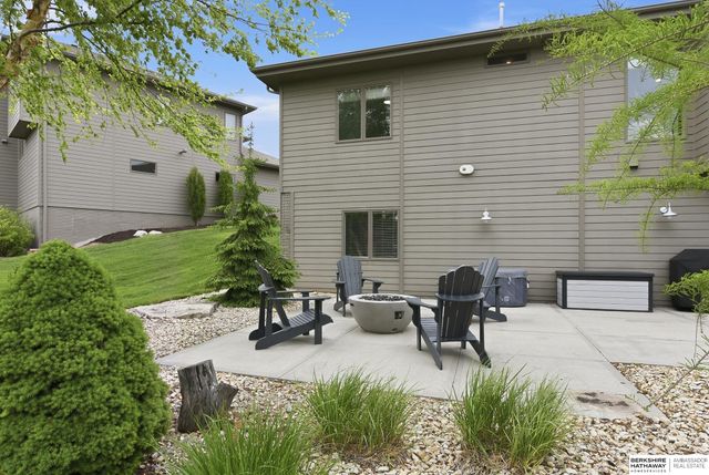 3564 S 203rd Circle, Omaha, NE 68130
