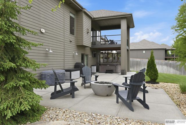 3564 S 203rd Circle, Omaha, NE 68130