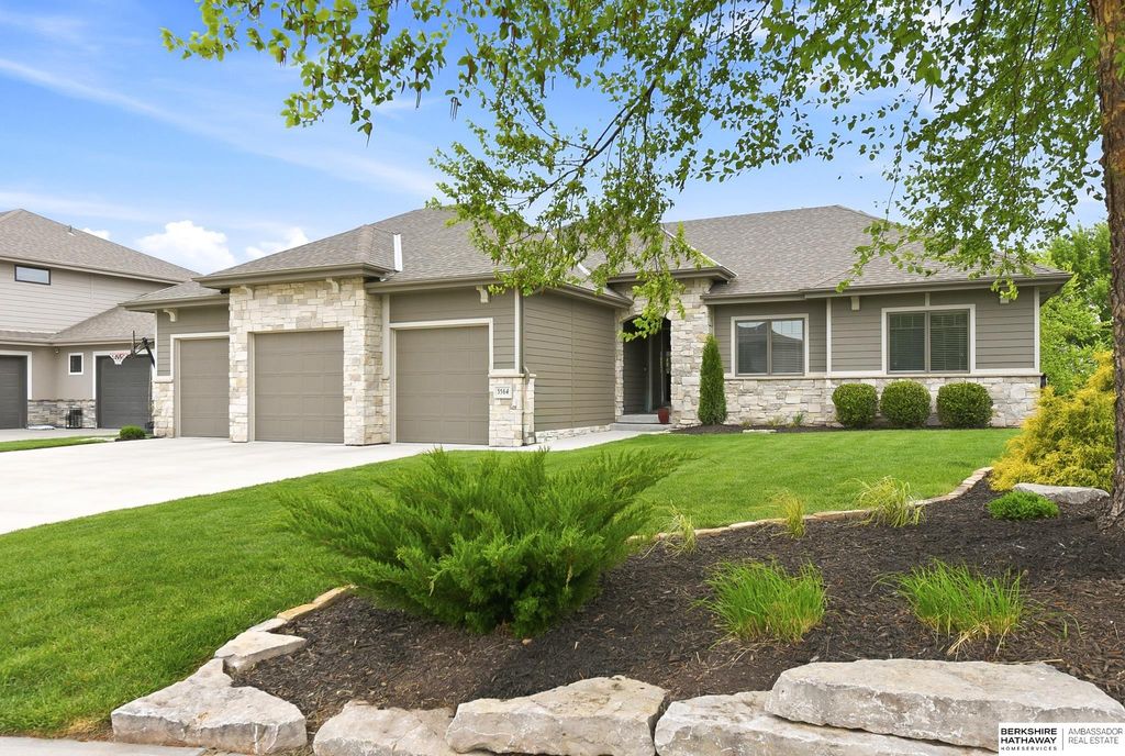 3564 S 203rd Circle, Omaha, NE 68130