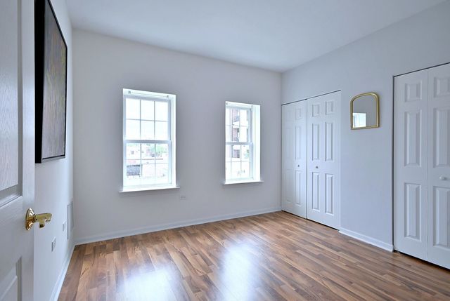 210 N Addison Avenue 301, Elmhurst, IL 60126
