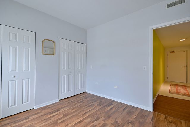 210 N Addison Avenue 301, Elmhurst, IL 60126