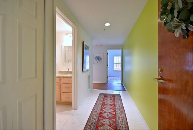 210 N Addison Avenue 301, Elmhurst, IL 60126