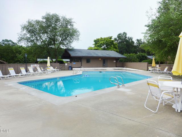 802 Oak Tree Drive, Chapel Hill, NC 27517