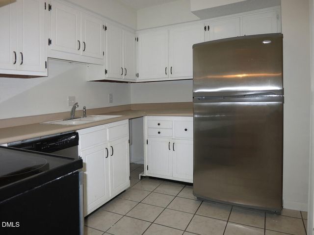 802 Oak Tree Drive, Chapel Hill, NC 27517