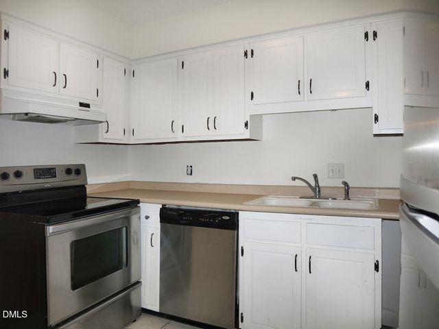 802 Oak Tree Drive, Chapel Hill, NC 27517