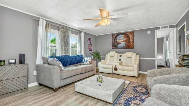 8 Burr Circle, Murrells Inlet, SC 29576