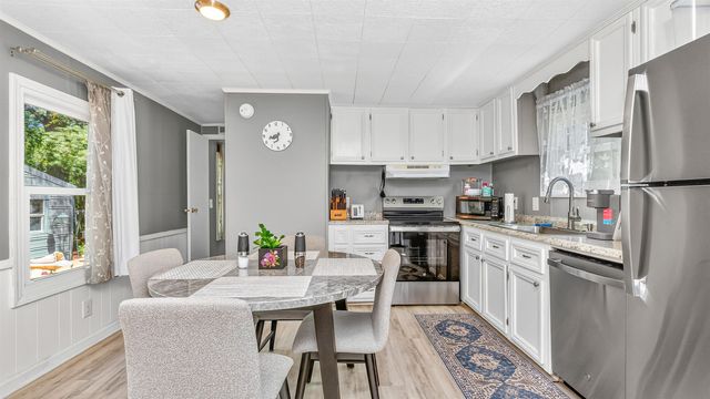 8 Burr Circle, Murrells Inlet, SC 29576