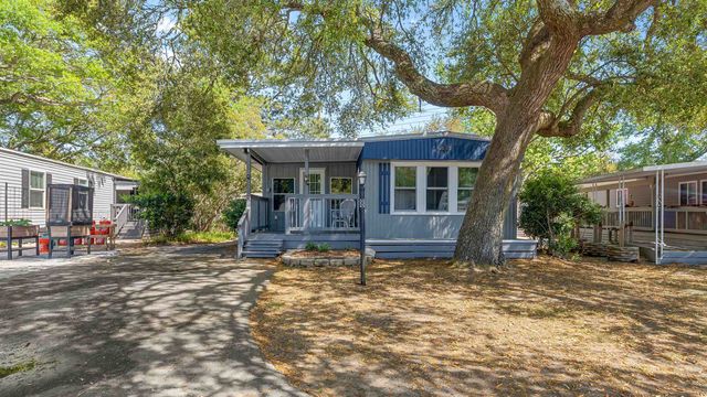 8 Burr Circle, Murrells Inlet, SC 29576