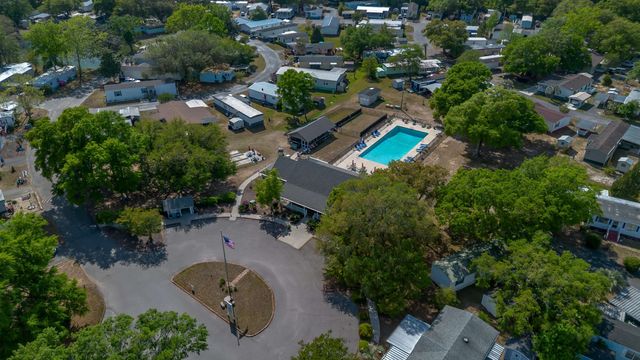 8 Burr Circle, Murrells Inlet, SC 29576